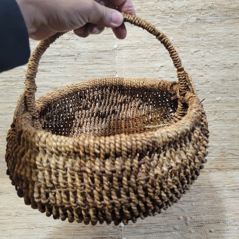 Vintage Buttocks Gods Eye Woven Egg Gathering Basket Primitive Handmade